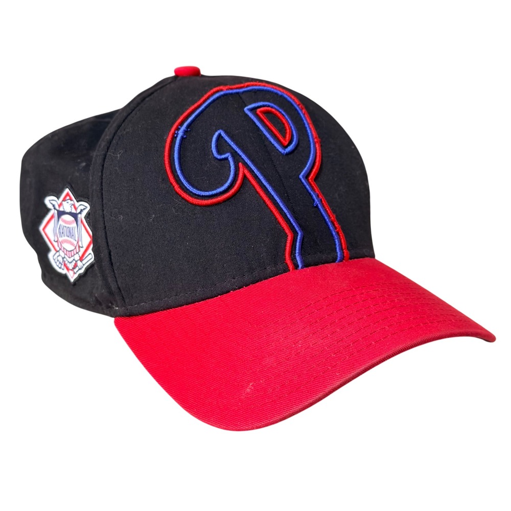 New Era Philadelphia Phillies Hat Mens M/L Black Red 39THIRTY MLB Baseball Cap